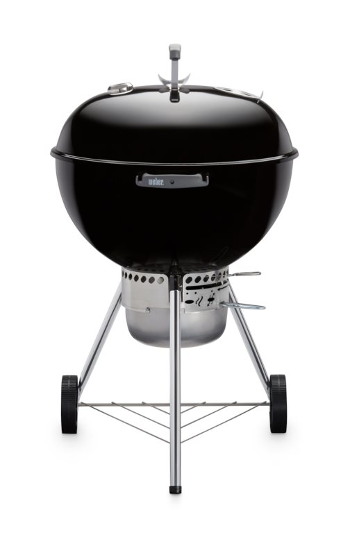 Quality 22 charcoal kettle in classic black.